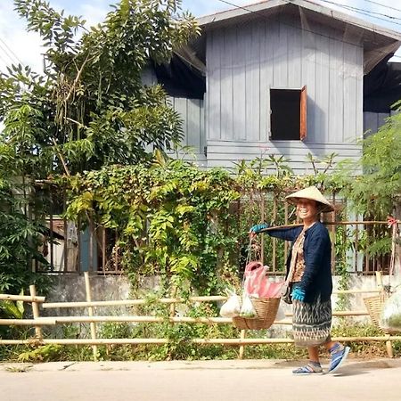 Vanpila Savannakhet Exterior photo