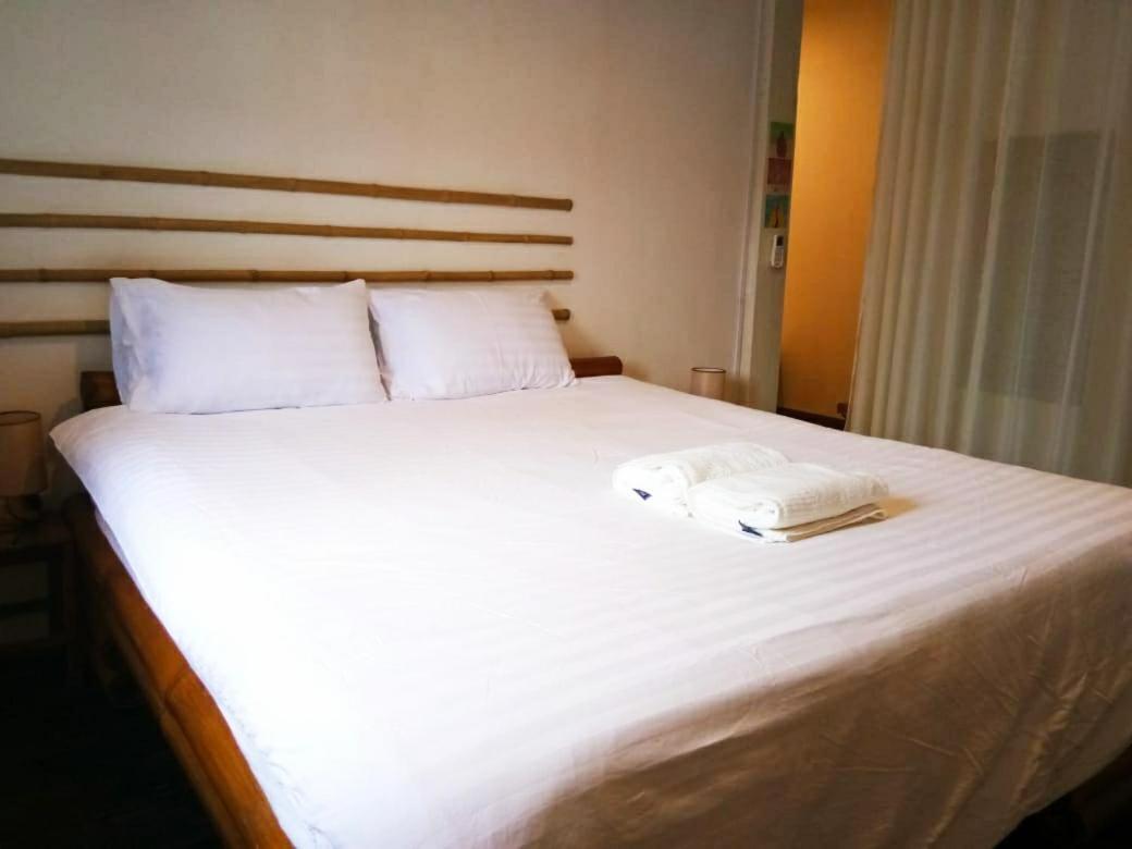 Vanpila Savannakhet Exterior photo